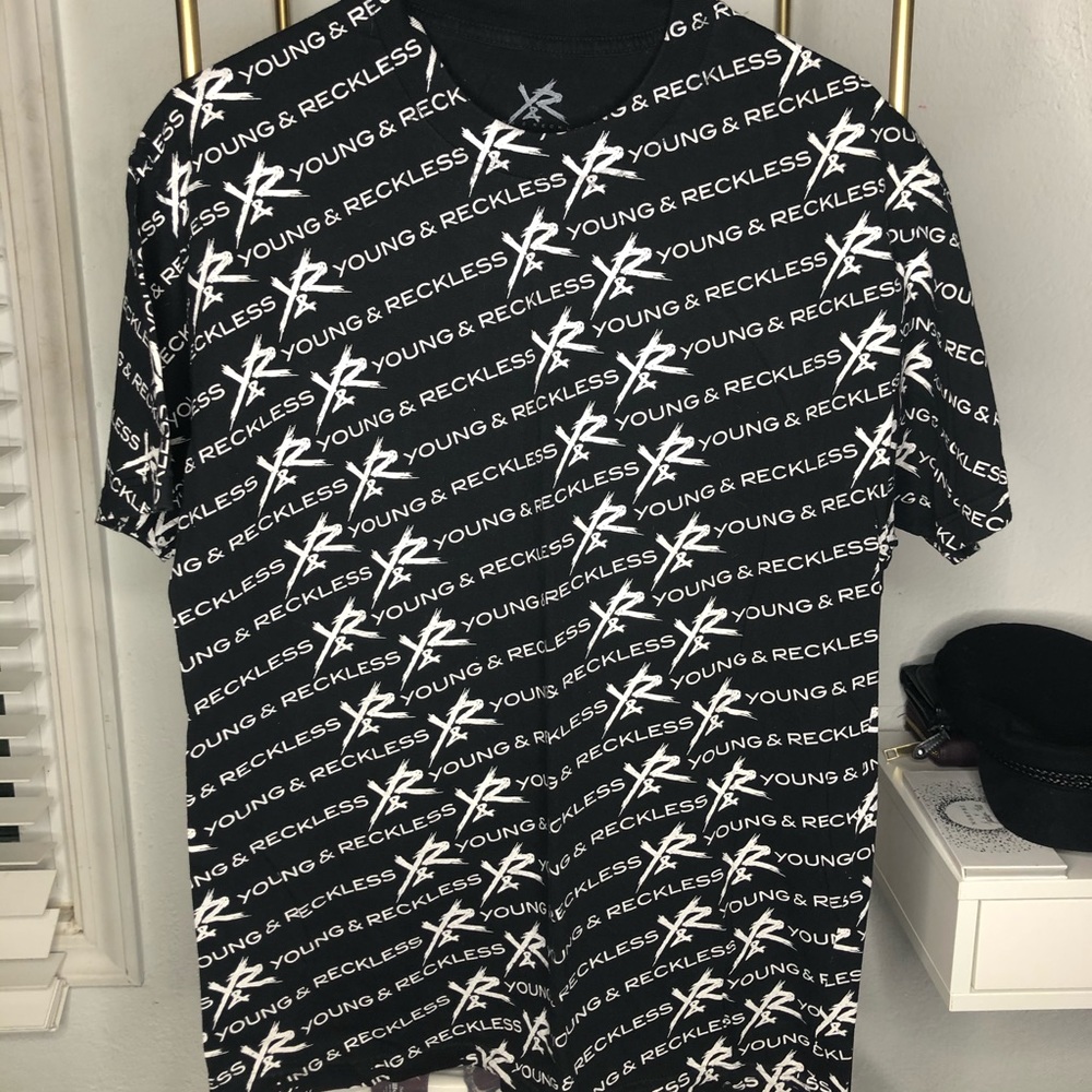 Young & Reckless t shirt size L